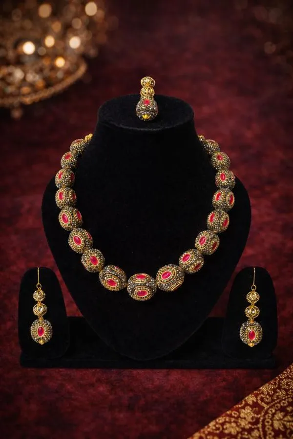 Golden_Alloy_Premium_&_Fancy_Design_Necklace_For_Women