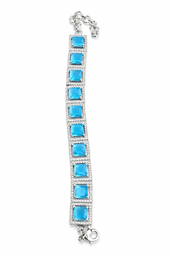Silver_Alloy_Premium_&_Fancy_Design_Bracelet_For_Women
