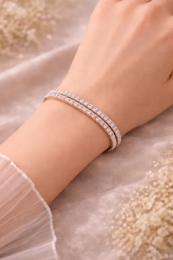 Silver_Alloy_Premium_&_Fancy_Design_Bracelet_For_Women