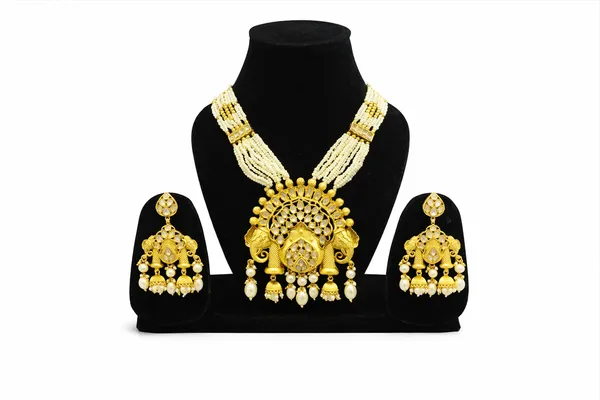 Golden_Copper_Alloy_With_Premium_Quality_Kundan_Polki_Set_With_Earrings_For_Women