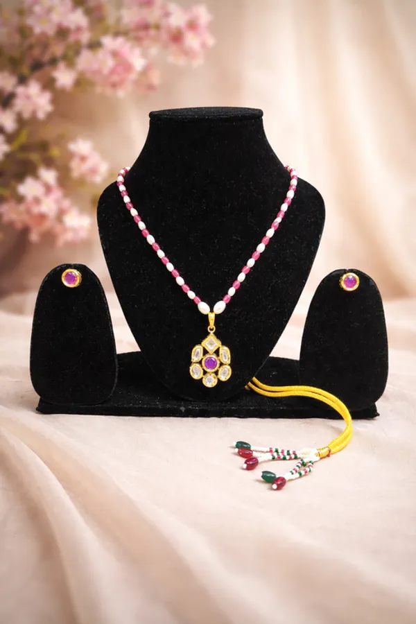 Golden_Copper_Alloy_With_Premium_Quality_Kundan_Polki_Set_With_Earrings_For_Women