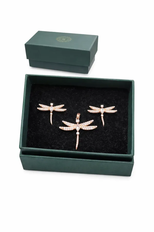 Silver_Premium_&_Fancy_Design_Pendant_Set_For_Women_And_Girls
