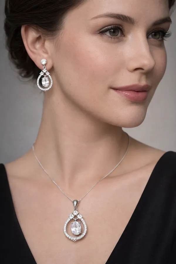 Silver_Premium_&_Fancy_Design_Pendant_Set_For_Women_And_Girls