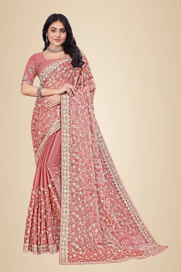 Peach_And_Gold_Elegant_Design_Chanchal_Georgette_Saree_For_Women