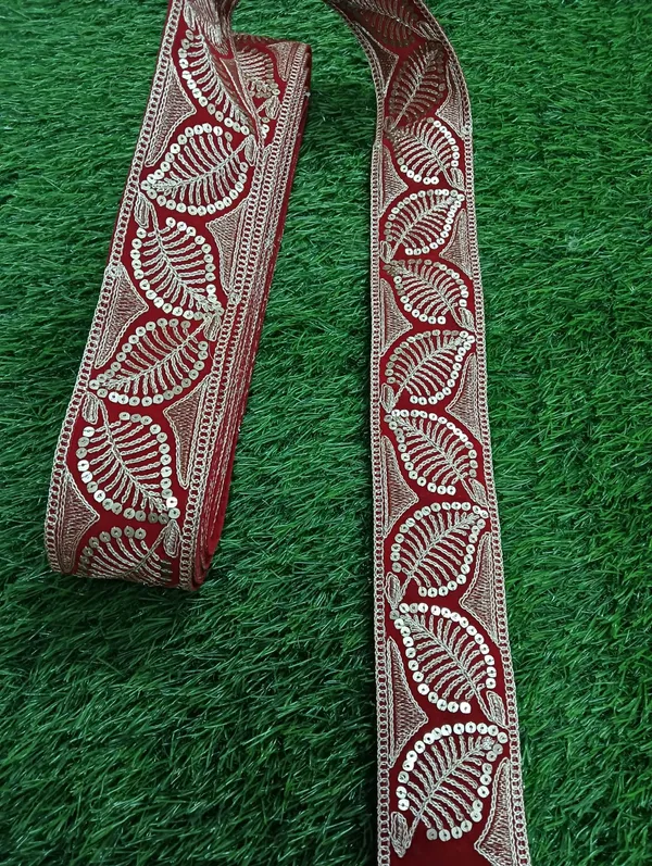 Red_And_Silver_Elegant_Design_Saree_Lace_For_Women