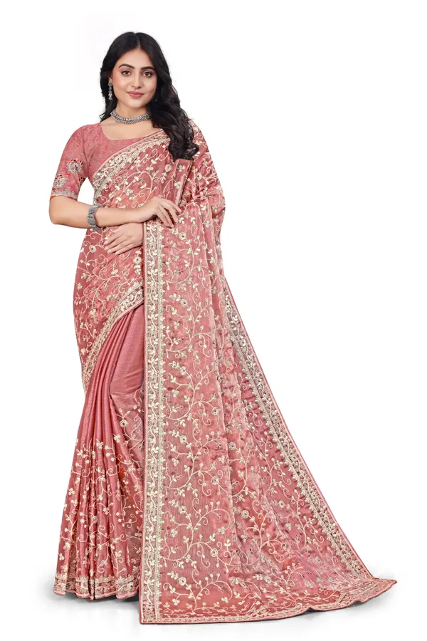 Peach_And_Gold_Elegant_Design_Chanchal_Georgette_Saree_For_Women