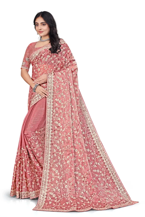 Peach_And_Gold_Elegant_Design_Chanchal_Georgette_Saree_For_Women