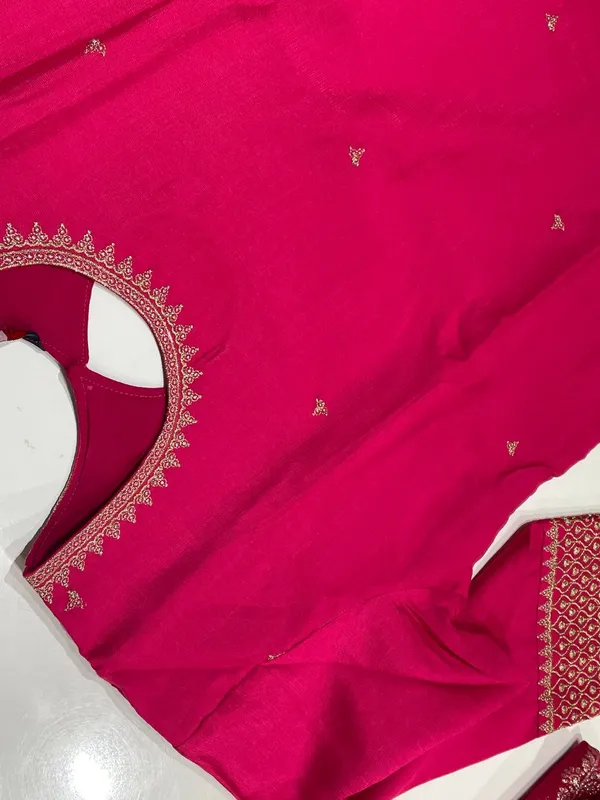 Pink_Vatican_Fabric_Kurta_Set_For_Women