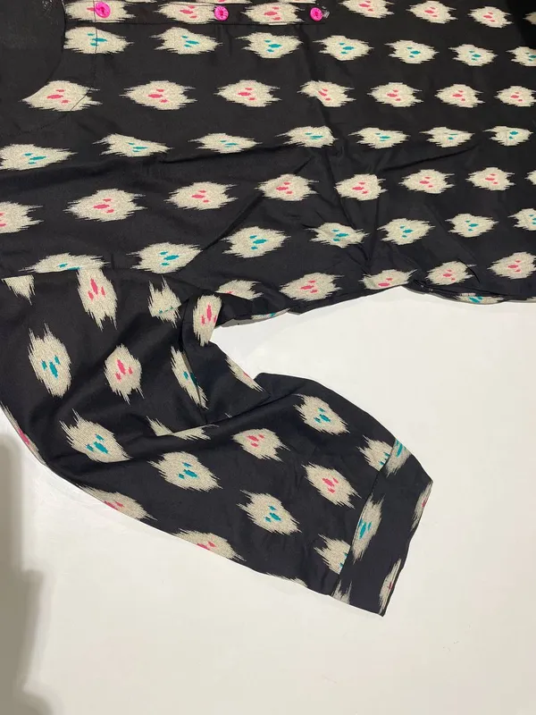 Balck_Cotton_Printed_Kurti_For_Women
