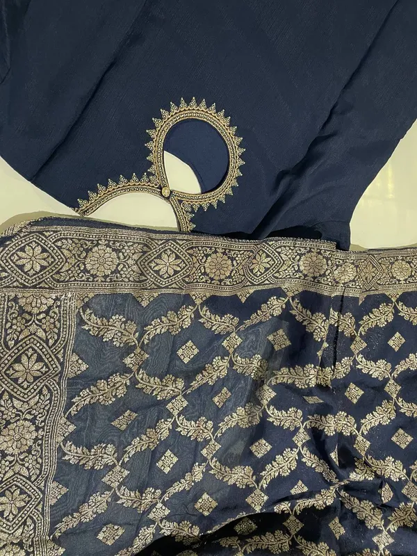 Navy_Blue_Printed_Fabric_Kurta_Set_For_Women