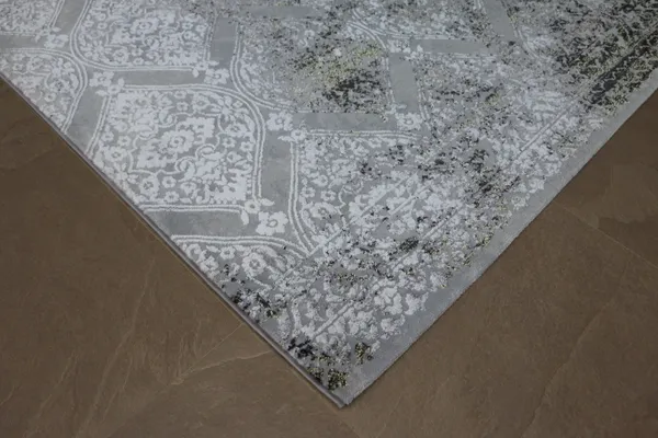 Multicolor_Polyester_Premium_Rugs_For_Home