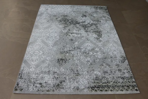 Multicolor_Polyester_Premium_Rugs_For_Home