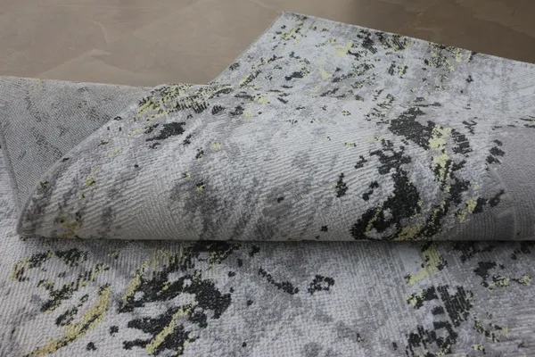 Multicolor_Polyester_Premium_Rugs_For_Home