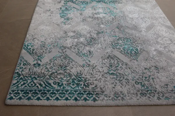 Multicolor_Polyester_Premium_Rugs_For_Home