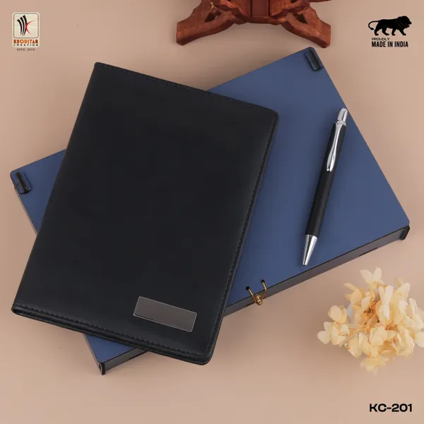 Black_Personalised_4_In_1_Corporate_Gift_Set_Which_Includes_Diary_And_Keychain_And_Metal_Pen_And_Card_Holder_Gift_Set_For_Employee_Of_The_Month_And_Personalised_Diary_Corporate_Gift_For_Clients