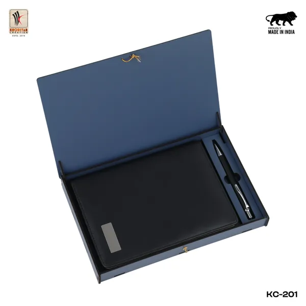 Black_Personalised_4_In_1_Corporate_Gift_Set_Which_Includes_Diary_And_Keychain_And_Metal_Pen_And_Card_Holder_Gift_Set_For_Employee_Of_The_Month_And_Personalised_Diary_Corporate_Gift_For_Clients