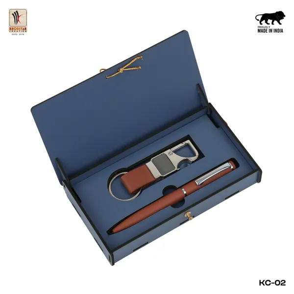 Brown_Personalized_Metal_Pen_And_Keychain_Gift_Set_With_Name_Engraved_For_Corporate_Gifting