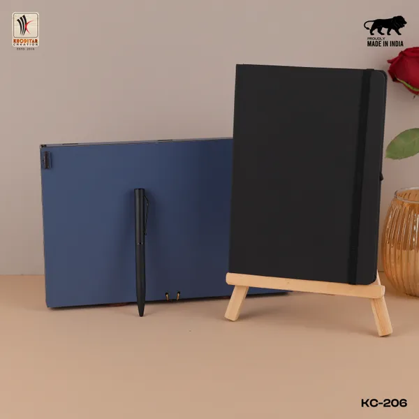 Black_Personalised_4_In_1_Corporate_Gift_Set_Which_Includes_Diary_And_Keychain_And_Metal_Pen_And_Card_Holder_Gift_Set_For_Employee_Of_The_Month_And_Personalised_Diary_Corporate_Gift_For_Clients