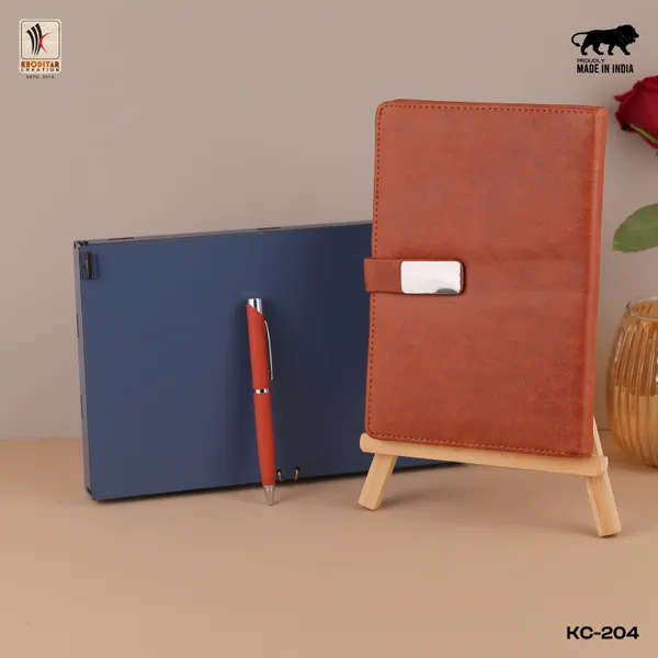 Tan_Personalised_4_In_1_Corporate_Gift_Set_Which_Includes_Diary_And_Keychain_And_Metal_Pen_And_Card_Holder_Gift_Set_For_Employee_Of_The_Month_And_Personalised_Diary_Corporate_Gift_For_Clients