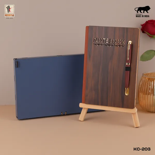 Brown_Personalised_4_In_1_Corporate_Gift_Set_Which_Includes_Diary_And_Keychain_And_Metal_Pen_And_Card_Holder_Gift_Set_For_Employee_Of_The_Month_And_Personalised_Diary_Corporate_Gift_For_Clients