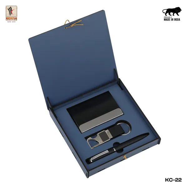 Black_Personalized_Card_Holder_With_Pen_And_Keychain_Gift_Set_With_Name_Engraved_3_In_1_For_Employee_Recognition