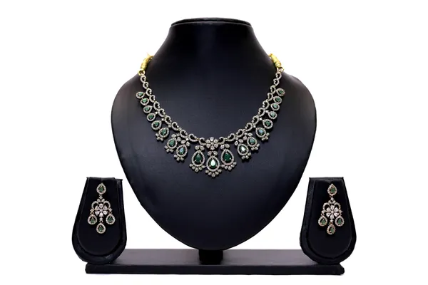Sterling_Silver_Toned_Ad_Necklace_And_Earrings_Set_For_Women