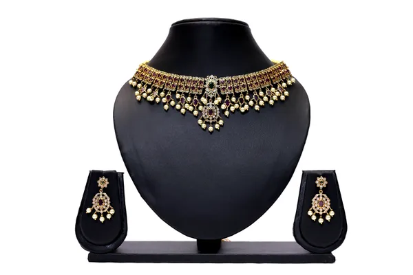 Traditional_Indian_High_Neck_Golden_Ruby_Choker_For_Women