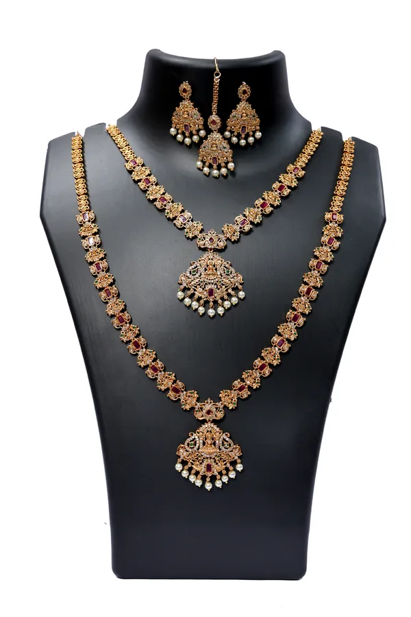 Traditional_Bridal_Set_Long_Haram_And_A_Shorter_Necklace_For_Women