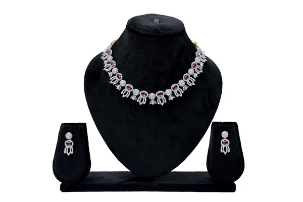 Rhodium_Plated_Jewellery_Set_Silver_Toned_Necklace_Set_With_Matching_Earrings