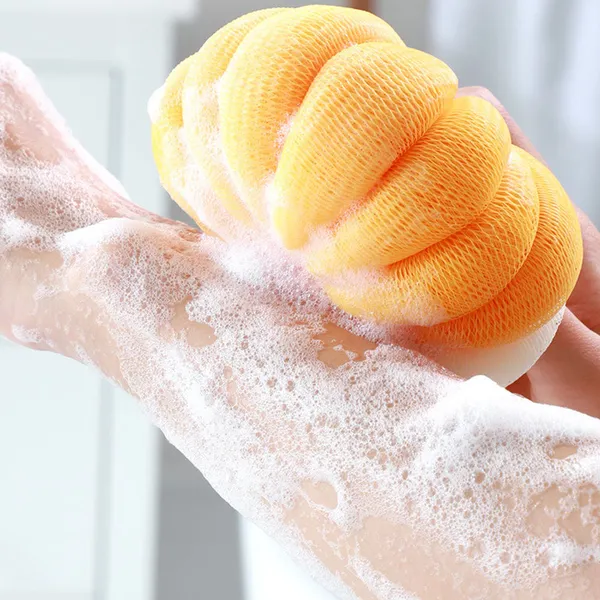Pack_of_4_Super_Premium_and_soft_deep_cleaning_ovel_loofah_for_man_and_women