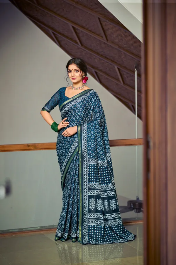 Bottle_Green_Premium_Banjaran_Silk_Elegant_Pure_Cotton_Saree_For_Women