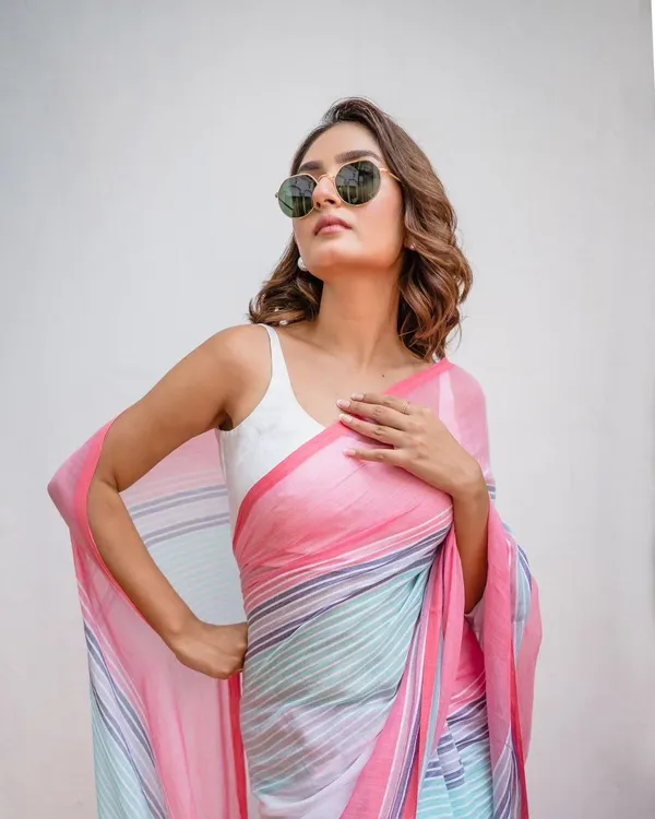 Multicolor_Banjaran_New_Design_Effortless_Elegance_The_Linen_Cotton_Saree_For_Women