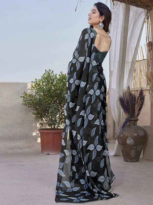 Multicolor_Printed_High_Quality_Mill_Printing_Wax_Finishing_In_Saree_For_Women