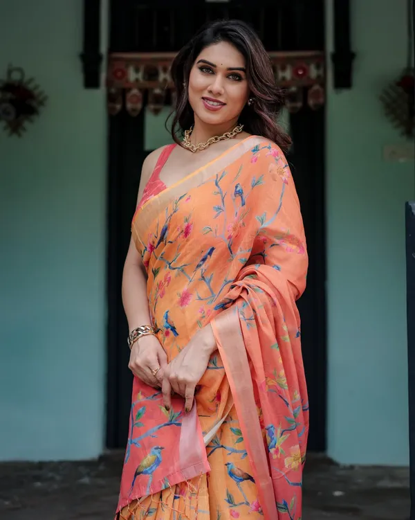 Peach_Blossom_Linen_Designer_Pallu_Cotton_Saree_For_Women
