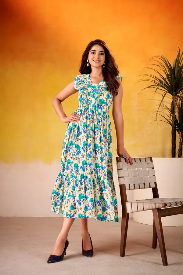Sky_Blue_Floral_Prints_And_Silk_Texture_Create_A_Story_Of_Elegance_And_Charm_Kaftan_For_Women