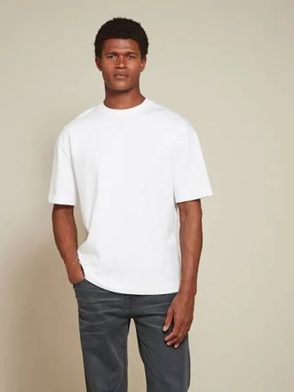 Men's_Solid_Regular_Fit_Cotton_T-Shirt