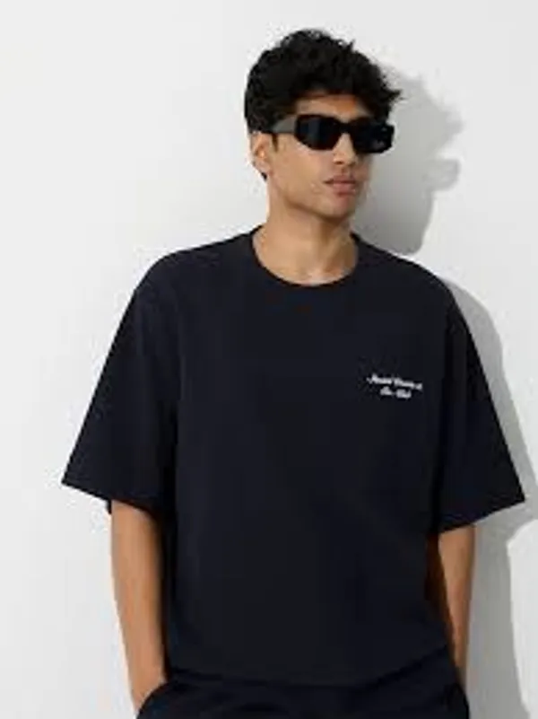 Men's_Solid_Regular_Fit_Cotton_T-Shirt