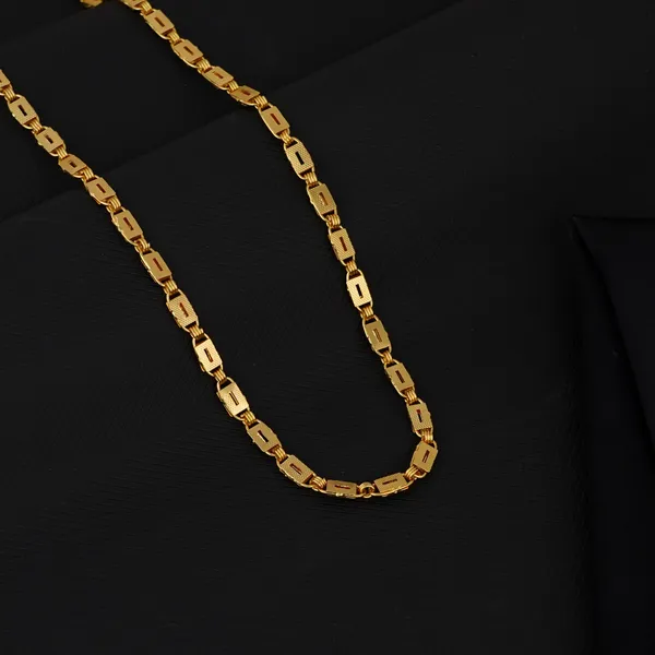 Elegant_Gold_Toned_Barrel_Chain_Necklace_For_Men.