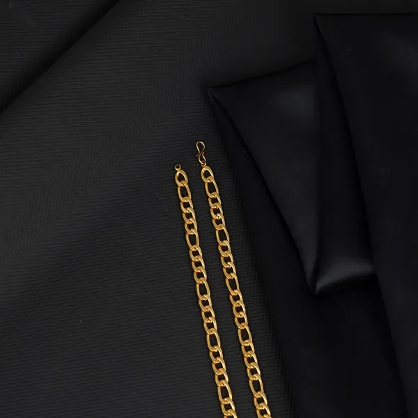 Classic_Gold_Toned_Figaro_Chain_Necklace_For_Men_And_Women.