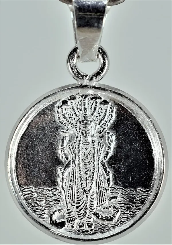Mahasurdarshan_Yantra_Silver_Locket_Mahasudarshan_Yantra_Silver_Pendent