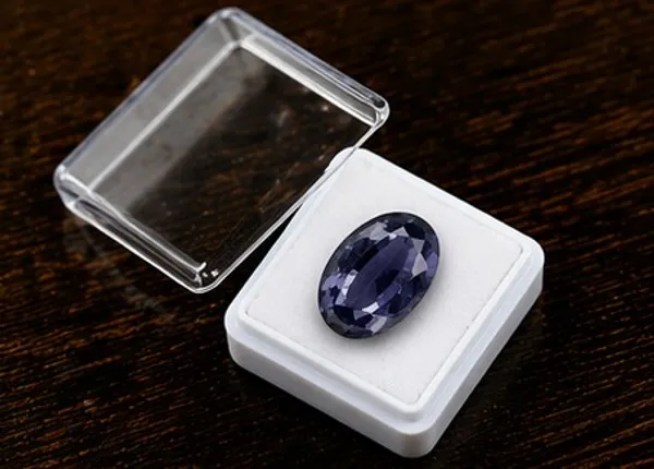 Ratna_Shree_Natural_Iolite_(Kaka_Neeli)_Gemstone_|_Certified_Original_Neeli_Stone_|_Oval_Cut_Loose_Gemstone_|_Astrology_Stone_for_Saturn_(Shani)_|_Blue_Violet_Iolite_for_Ring_Pendant