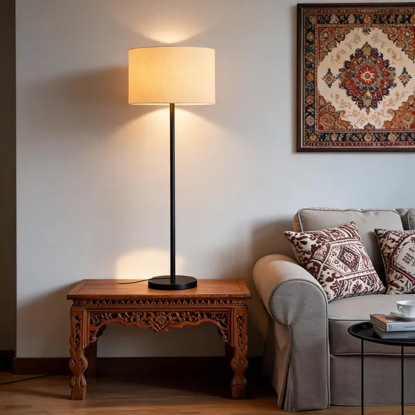 Black_&_Beige_Metal_Floor_Lamp_For_Home_Lighting