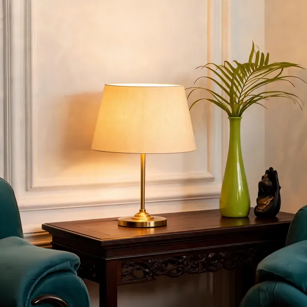Golden_Brass_Table_Lamp_For_Home_Lighting