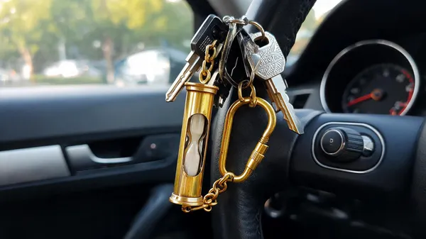 Gold_Metal_Keychain_For_Everyday_Carry