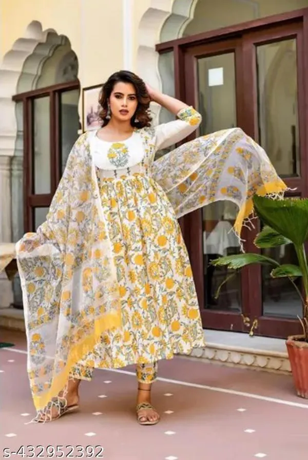 DASY_WHITE_GOWN_KURTA_SET
