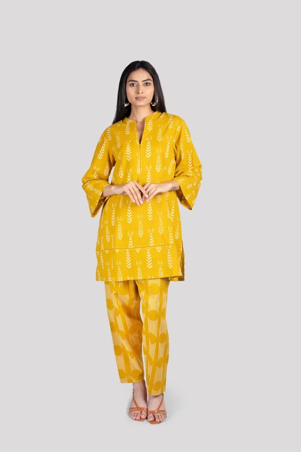 Yellow_Cotton_Lace_Sleeves_Hem_Co_Ord_Set_With_Comfort_Salwar_For_Women