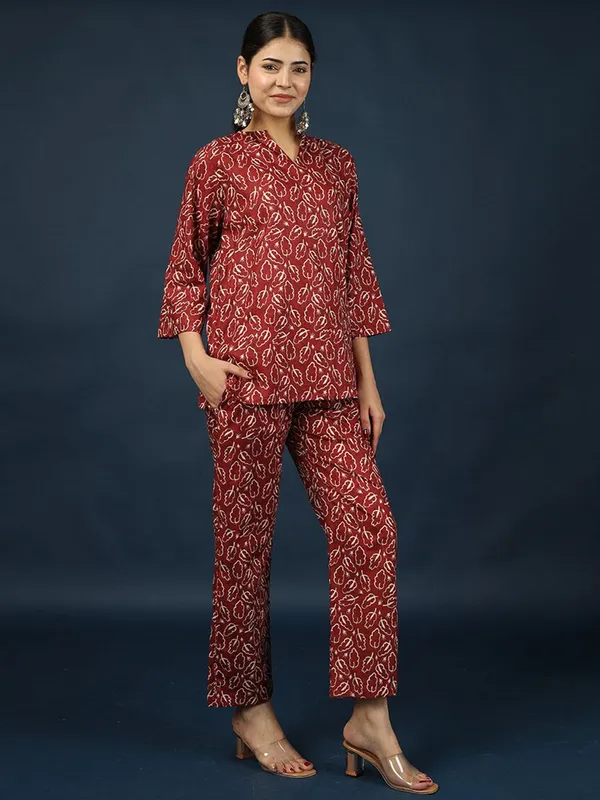 Red_Pure_Cotton_Floral_Printed_Top_With_Trousers_For_Women