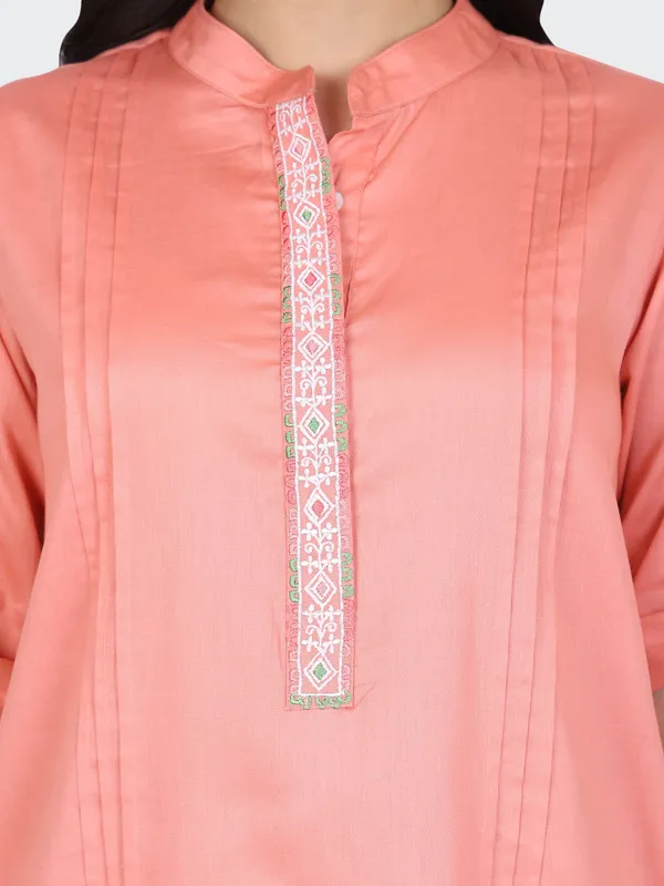 Peach_Cotton_Embroidered_Front_Kurta_Set_With_Salwar_For_Women