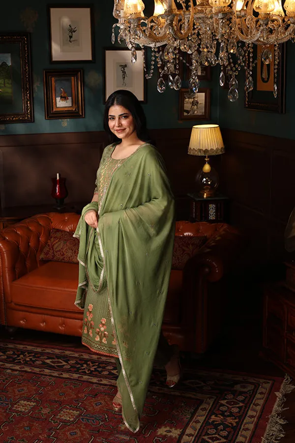 Green_Cotton_Hand_Embroidered_Front_Kurta_Set_With_Dupatta_Lace_For_Women