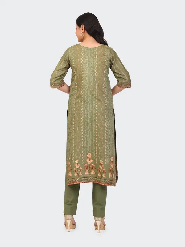 Green_Cotton_Hand_Embroidered_Front_Kurta_Set_With_Dupatta_Lace_For_Women